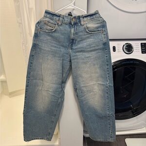 NWOT Urban Outfitters BDG Logan Buckle Baggy Barrel jeans